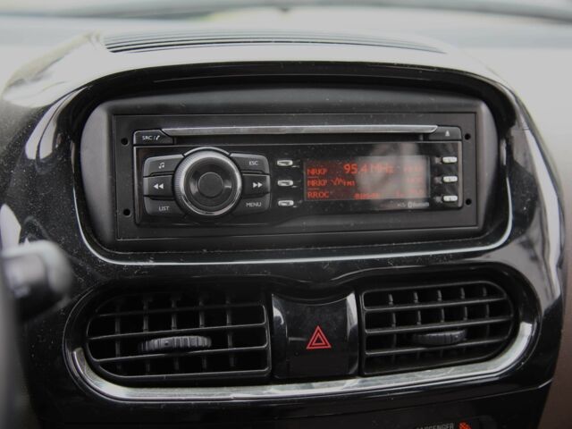 Белый Ситроен Другая, объемом двигателя 0 л и пробегом 90 тыс. км за 4400 $, фото 15 на Automoto.ua