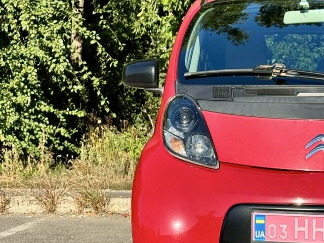 Красный Ситроен Другая, объемом двигателя 0 л и пробегом 69 тыс. км за 4444 $, фото 11 на Automoto.ua