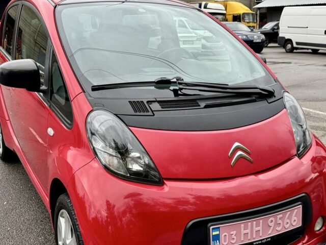 Красный Ситроен Другая, объемом двигателя 0 л и пробегом 69 тыс. км за 4444 $, фото 1 на Automoto.ua