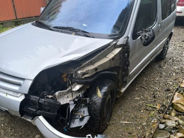 Серый Ситроен Другая, объемом двигателя 0 л и пробегом 260 тыс. км за 1432 $, фото 2 на Automoto.ua