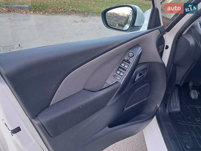 Белый Ситроен Гранд С4 Пикассо, объемом двигателя 1.6 л и пробегом 189 тыс. км за 8250 $, фото 14 на Automoto.ua