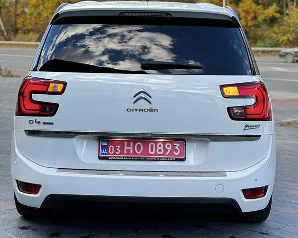 Ситроен Гранд С4 Пикассо 2014 в Тернополе на Automoto.ua Белый Ситроен Гранд С4 Пикассо, объемом двигателя 2 л и пробегом 205 тыс. км за 13350 $, фото 13 на Automoto.ua