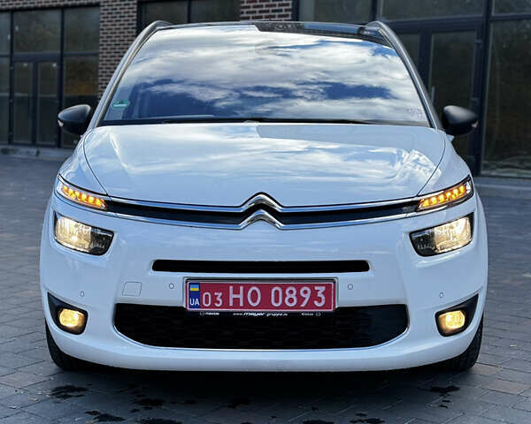 Ситроен Гранд С4 Пикассо 2014 в Тернополе на Automoto.ua Белый Ситроен Гранд С4 Пикассо, объемом двигателя 2 л и пробегом 205 тыс. км за 13350 $, фото 31 на Automoto.ua