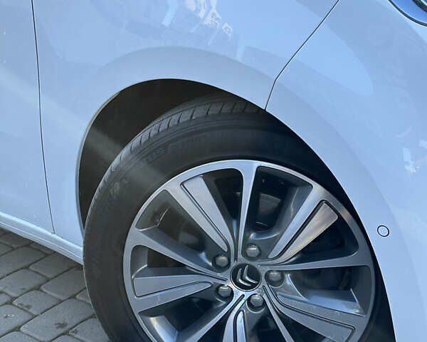 Белый Ситроен Гранд С4 Пикассо, объемом двигателя 2 л и пробегом 206 тыс. км за 12450 $, фото 13 на Automoto.ua