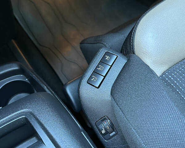 Белый Ситроен Гранд С4 Пикассо, объемом двигателя 2 л и пробегом 206 тыс. км за 12450 $, фото 35 на Automoto.ua