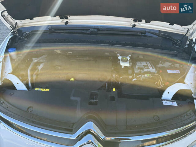 Белый Ситроен Гранд С4 Пикассо, объемом двигателя 2 л и пробегом 206 тыс. км за 12450 $, фото 37 на Automoto.ua