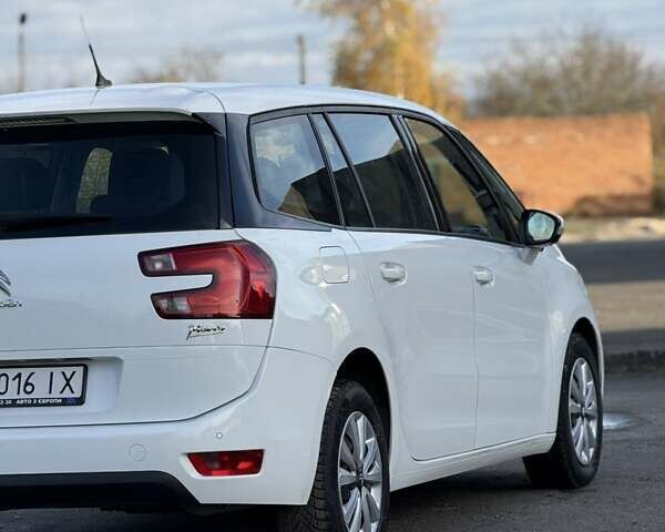 Ситроен Гранд С4 Пикассо 2015 в Дубно на Automoto.ua Белый Ситроен Гранд С4 Пикассо, объемом двигателя 1.6 л и пробегом 199 тыс. км за 11800 $, фото 20 на Automoto.ua