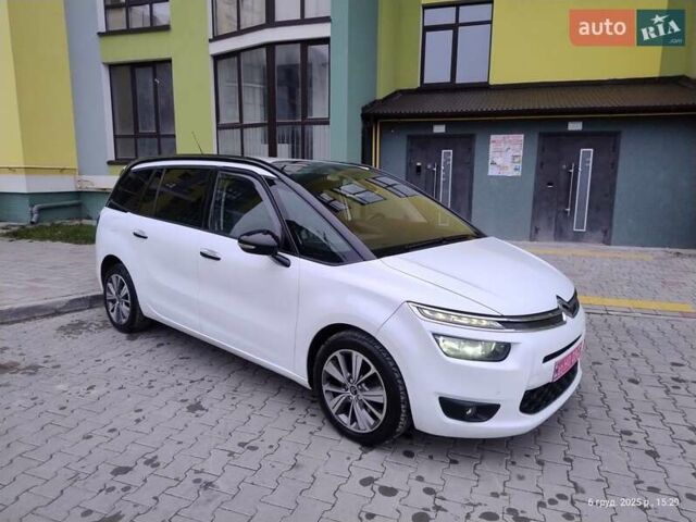 Белый Ситроен Гранд С4 Пикассо, объемом двигателя 2 л и пробегом 230 тыс. км за 12800 $, фото 4 на Automoto.ua