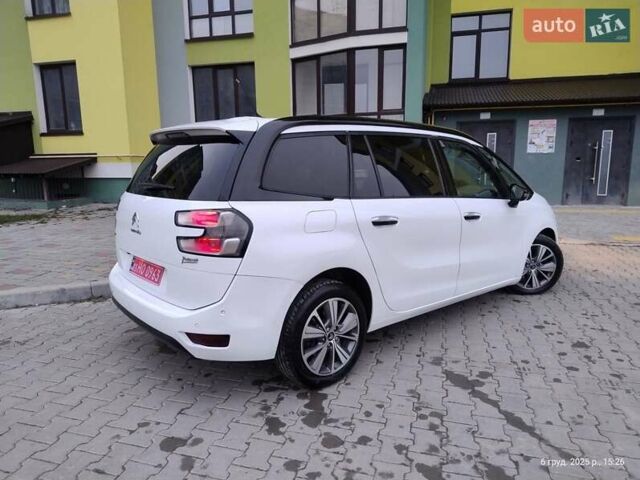 Белый Ситроен Гранд С4 Пикассо, объемом двигателя 2 л и пробегом 230 тыс. км за 12800 $, фото 1 на Automoto.ua