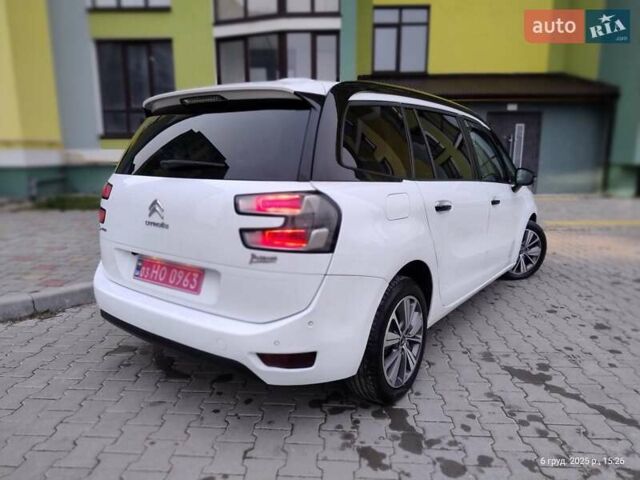 Белый Ситроен Гранд С4 Пикассо, объемом двигателя 2 л и пробегом 230 тыс. км за 12800 $, фото 3 на Automoto.ua