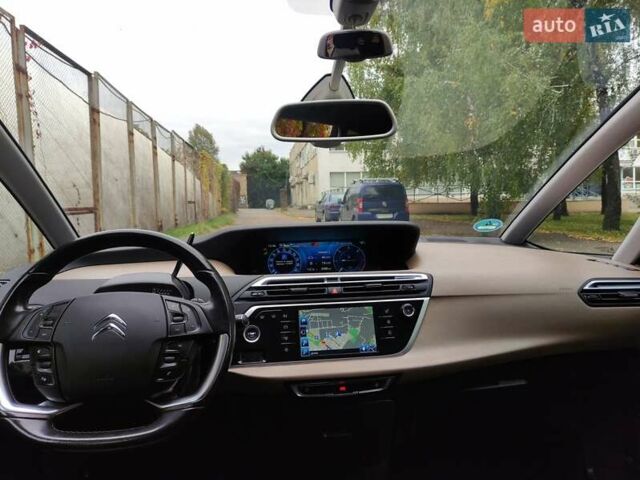 Белый Ситроен Гранд С4 Пикассо, объемом двигателя 2 л и пробегом 251 тыс. км за 13500 $, фото 17 на Automoto.ua