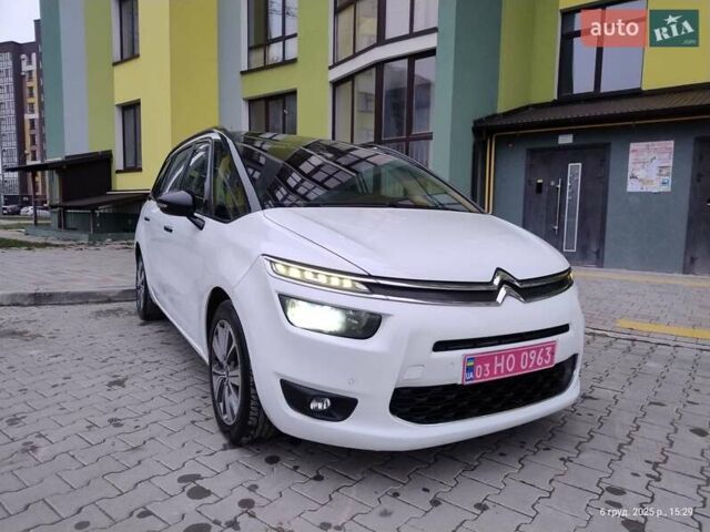 Белый Ситроен Гранд С4 Пикассо, объемом двигателя 2 л и пробегом 230 тыс. км за 12800 $, фото 2 на Automoto.ua