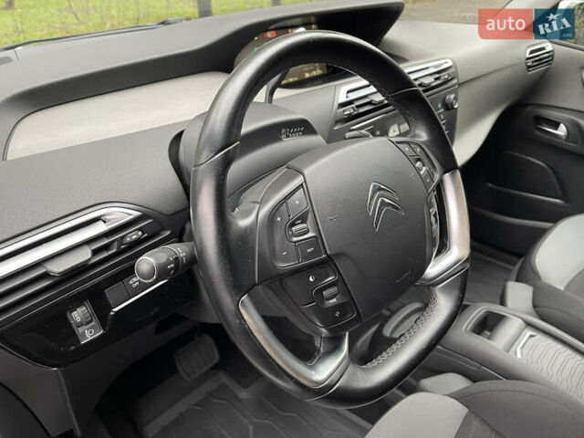 Білий Сітроен Гранд С4 Пікассо, об'ємом двигуна 1.6 л та пробігом 154 тис. км за 11500 $, фото 31 на Automoto.ua