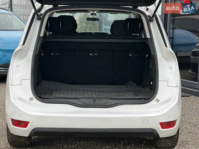 Белый Ситроен Гранд С4 Пикассо, объемом двигателя 1.6 л и пробегом 259 тыс. км за 12600 $, фото 13 на Automoto.ua