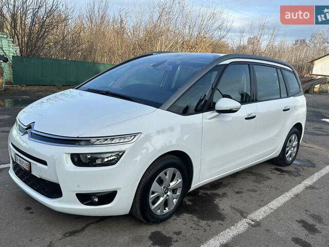 Белый Ситроен Гранд С4 Пикассо, объемом двигателя 1.6 л и пробегом 214 тыс. км за 12300 $, фото 1 на Automoto.ua
