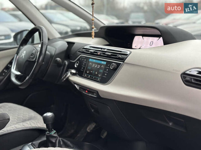 Белый Ситроен Гранд С4 Пикассо, объемом двигателя 1.6 л и пробегом 259 тыс. км за 12600 $, фото 29 на Automoto.ua