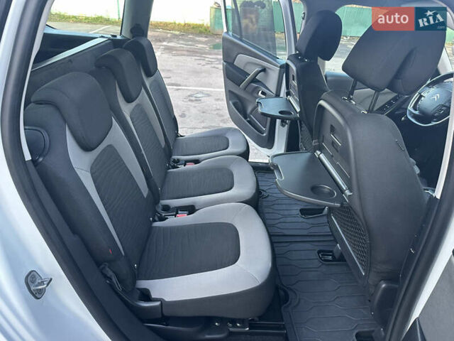 Белый Ситроен Гранд С4 Пикассо, объемом двигателя 1.6 л и пробегом 214 тыс. км за 12300 $, фото 50 на Automoto.ua