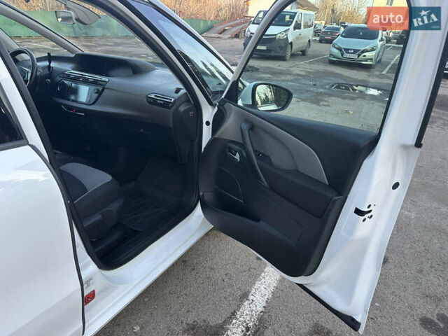 Белый Ситроен Гранд С4 Пикассо, объемом двигателя 1.6 л и пробегом 214 тыс. км за 12300 $, фото 51 на Automoto.ua