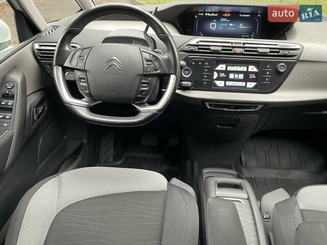 Білий Сітроен Гранд С4 Пікассо, об'ємом двигуна 1.6 л та пробігом 154 тис. км за 11500 $, фото 33 на Automoto.ua