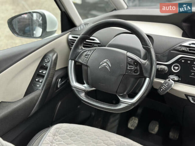 Белый Ситроен Гранд С4 Пикассо, объемом двигателя 1.6 л и пробегом 259 тыс. км за 12600 $, фото 27 на Automoto.ua