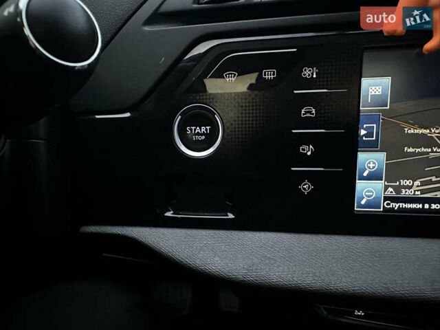 Белый Ситроен Гранд С4 Пикассо, объемом двигателя 2 л и пробегом 203 тыс. км за 13750 $, фото 76 на Automoto.ua