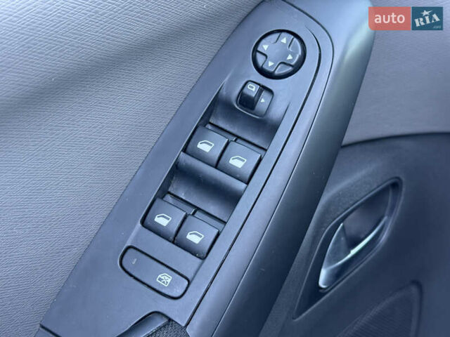 Білий Сітроен Гранд С4 Пікассо, об'ємом двигуна 1.5 л та пробігом 158 тис. км за 12999 $, фото 29 на Automoto.ua