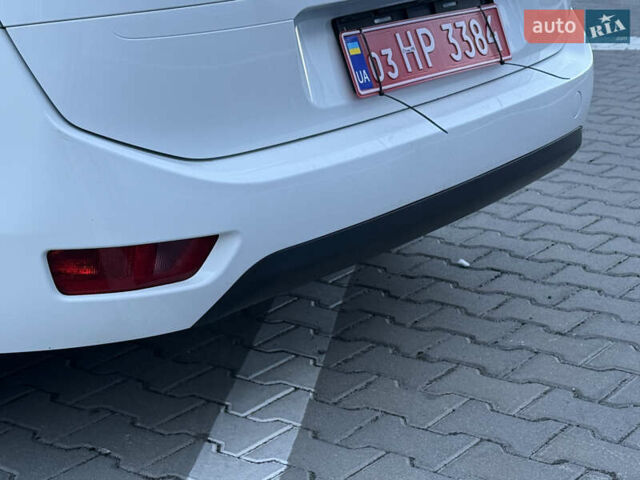 Белый Ситроен Гранд С4 Пикассо, объемом двигателя 1.5 л и пробегом 154 тыс. км за 11850 $, фото 23 на Automoto.ua