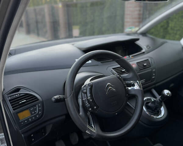 Бежевый Ситроен Гранд С4 Пикассо, объемом двигателя 1.6 л и пробегом 230 тыс. км за 7500 $, фото 17 на Automoto.ua