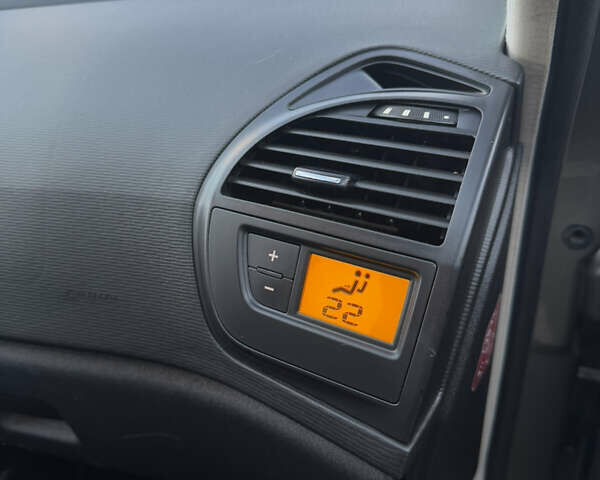 Бежевый Ситроен Гранд С4 Пикассо, объемом двигателя 1.6 л и пробегом 230 тыс. км за 7500 $, фото 22 на Automoto.ua