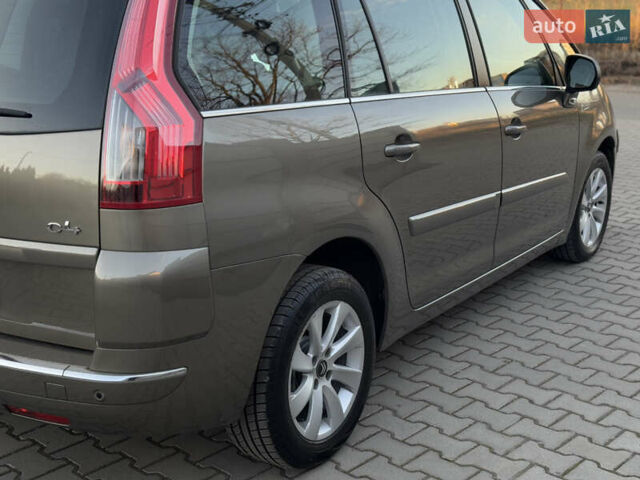 Бежевый Ситроен Гранд С4 Пикассо, объемом двигателя 1.6 л и пробегом 230 тыс. км за 7500 $, фото 7 на Automoto.ua