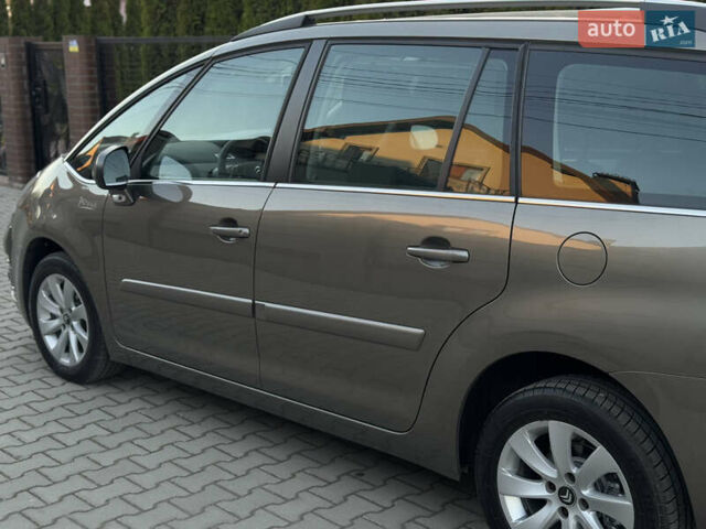 Бежевый Ситроен Гранд С4 Пикассо, объемом двигателя 1.6 л и пробегом 230 тыс. км за 7500 $, фото 13 на Automoto.ua