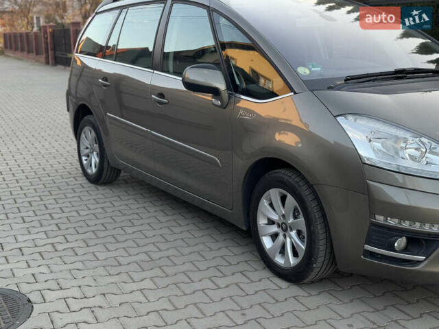 Бежевый Ситроен Гранд С4 Пикассо, объемом двигателя 1.6 л и пробегом 230 тыс. км за 7500 $, фото 5 на Automoto.ua