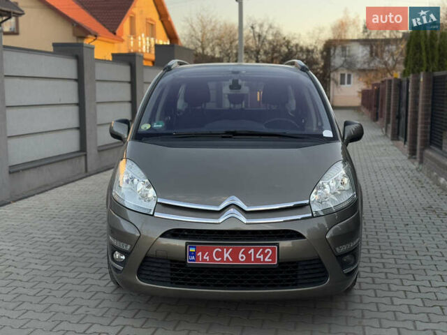 Бежевый Ситроен Гранд С4 Пикассо, объемом двигателя 1.6 л и пробегом 230 тыс. км за 7500 $, фото 2 на Automoto.ua