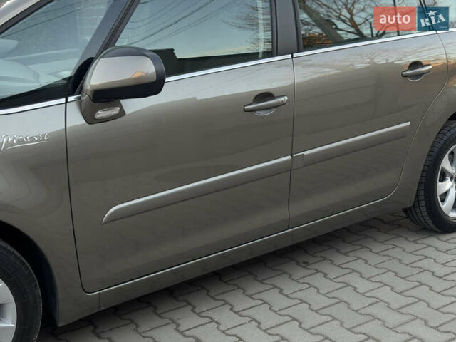 Бежевый Ситроен Гранд С4 Пикассо, объемом двигателя 1.6 л и пробегом 230 тыс. км за 7500 $, фото 15 на Automoto.ua