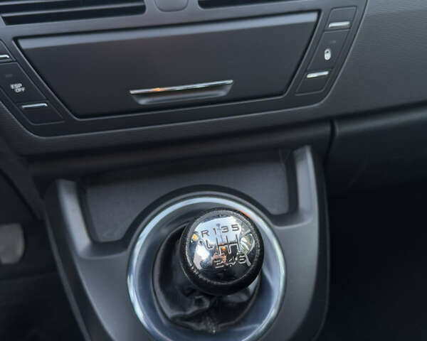 Бежевый Ситроен Гранд С4 Пикассо, объемом двигателя 1.6 л и пробегом 230 тыс. км за 7500 $, фото 25 на Automoto.ua