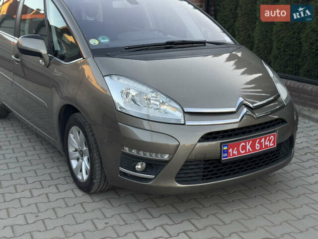 Бежевый Ситроен Гранд С4 Пикассо, объемом двигателя 1.6 л и пробегом 230 тыс. км за 7500 $, фото 1 на Automoto.ua