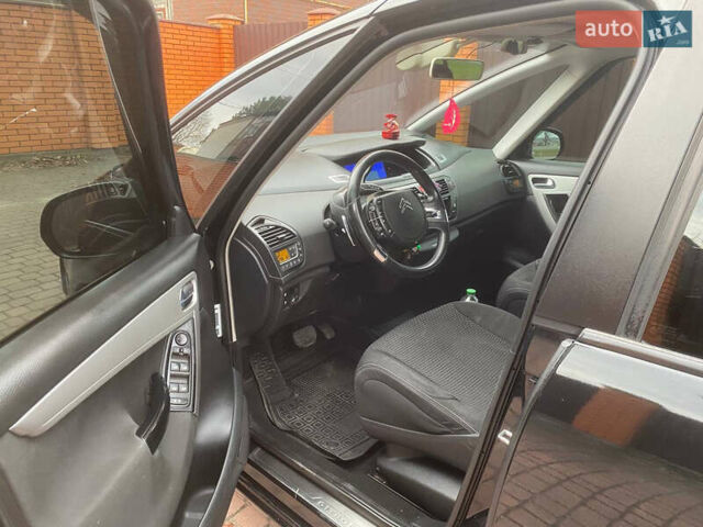 Черный Ситроен Гранд С4 Пикассо, объемом двигателя 2 л и пробегом 120 тыс. км за 6250 $, фото 24 на Automoto.ua