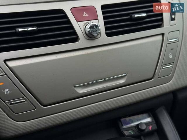 Черный Ситроен Гранд С4 Пикассо, объемом двигателя 1.7 л и пробегом 210 тыс. км за 7500 $, фото 59 на Automoto.ua