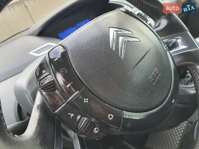 Черный Ситроен Гранд С4 Пикассо, объемом двигателя 1.75 л и пробегом 100 тыс. км за 4500 $, фото 30 на Automoto.ua