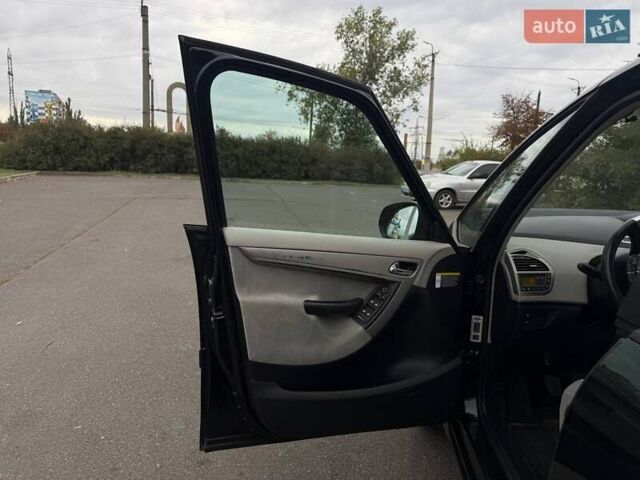 Черный Ситроен Гранд С4 Пикассо, объемом двигателя 1.7 л и пробегом 210 тыс. км за 7500 $, фото 35 на Automoto.ua