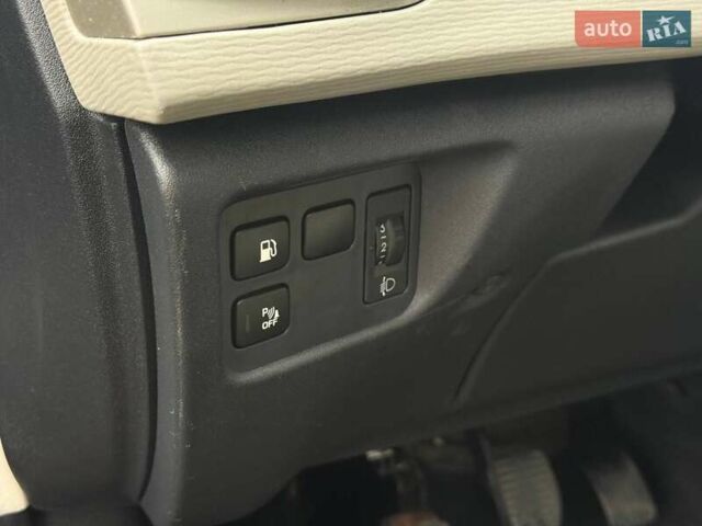 Черный Ситроен Гранд С4 Пикассо, объемом двигателя 1.7 л и пробегом 210 тыс. км за 7500 $, фото 39 на Automoto.ua