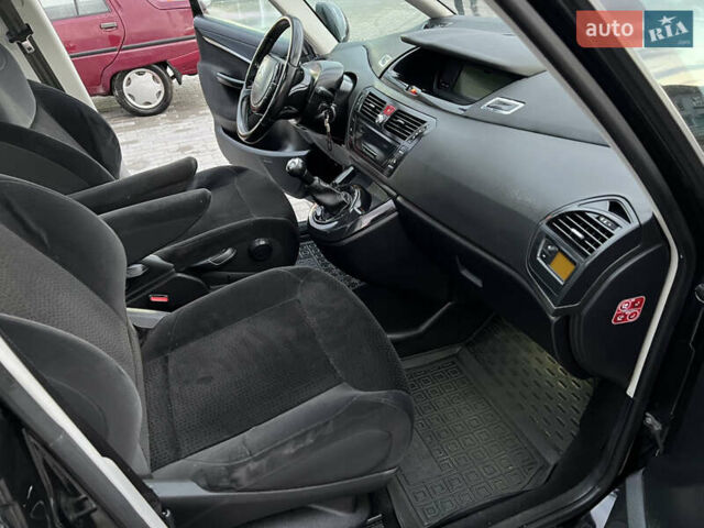 Черный Ситроен Гранд С4 Пикассо, объемом двигателя 1.6 л и пробегом 251 тыс. км за 6650 $, фото 31 на Automoto.ua