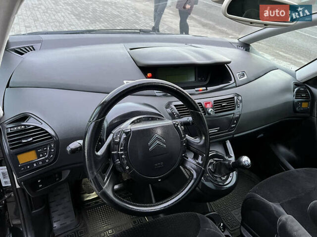 Черный Ситроен Гранд С4 Пикассо, объемом двигателя 1.6 л и пробегом 251 тыс. км за 6650 $, фото 14 на Automoto.ua