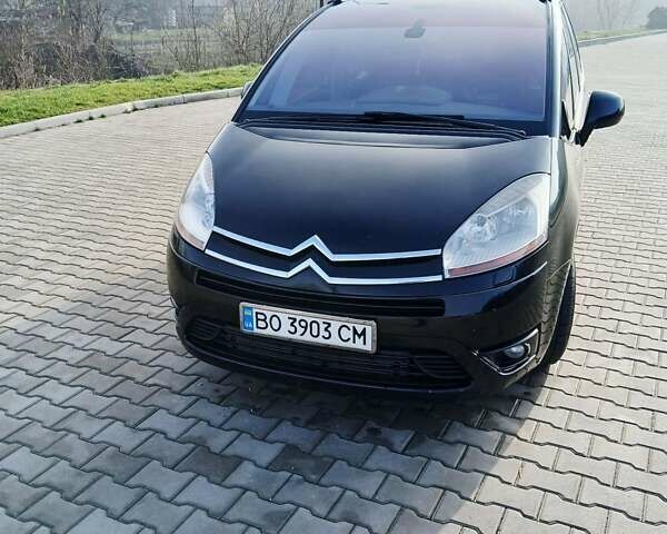 Черный Ситроен Гранд С4 Пикассо, объемом двигателя 1.6 л и пробегом 237 тыс. км за 5600 $, фото 2 на Automoto.ua