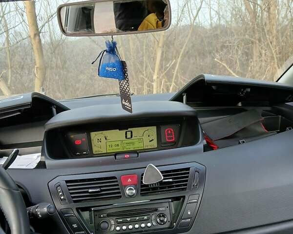 Черный Ситроен Гранд С4 Пикассо, объемом двигателя 1.6 л и пробегом 237 тыс. км за 5600 $, фото 28 на Automoto.ua