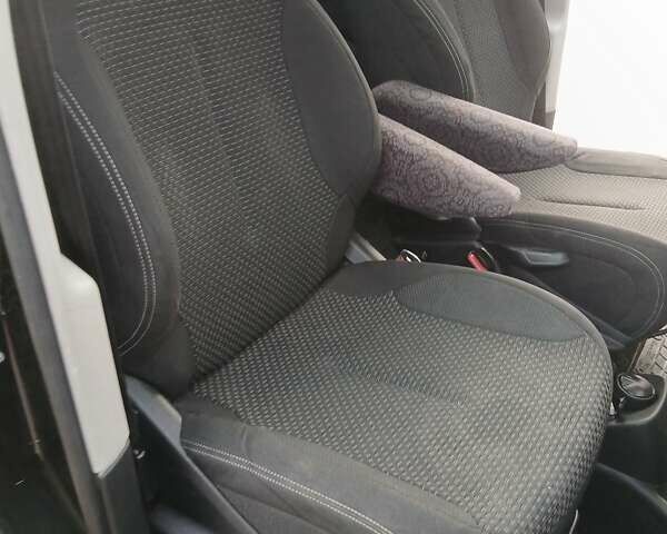 Черный Ситроен Гранд С4 Пикассо, объемом двигателя 1.6 л и пробегом 237 тыс. км за 5600 $, фото 18 на Automoto.ua