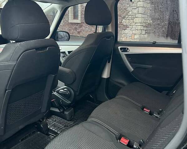 Чорний Сітроен Гранд С4 Пікассо, об'ємом двигуна 1.56 л та пробігом 260 тис. км за 7400 $, фото 6 на Automoto.ua