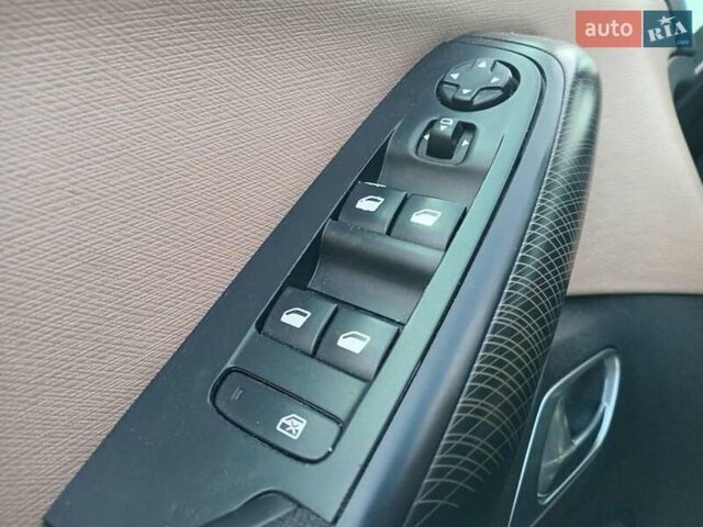 Чорний Сітроен Гранд С4 Пікассо, об'ємом двигуна 2 л та пробігом 219 тис. км за 11490 $, фото 12 на Automoto.ua