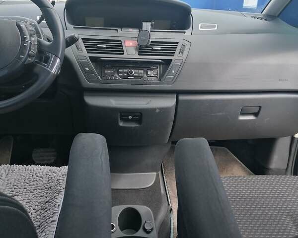 Черный Ситроен Гранд С4 Пикассо, объемом двигателя 1.6 л и пробегом 205 тыс. км за 7850 $, фото 7 на Automoto.ua