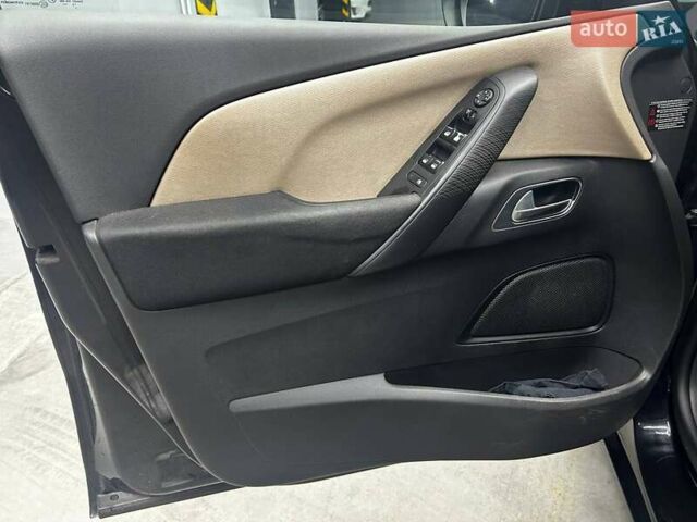 Черный Ситроен Гранд С4 Пикассо, объемом двигателя 1.56 л и пробегом 240 тыс. км за 10500 $, фото 10 на Automoto.ua